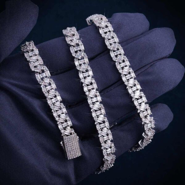 8MM VVS Baguette Mariner Link Chain 14K Gold - Image 3