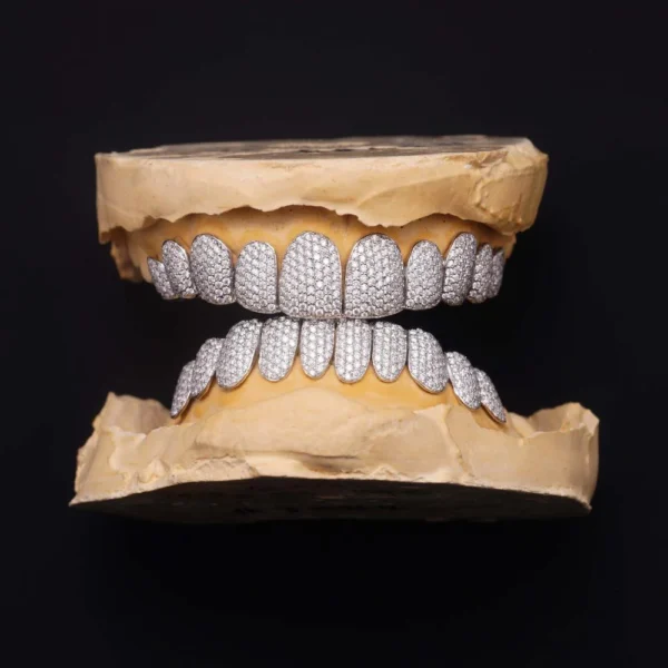 10 on 10 VVS Moissanite Prong Diamond Grillz - Image 2