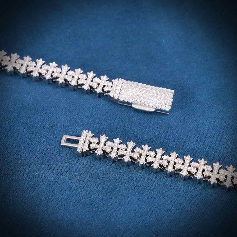 8.5MM Iced Out Cross Link Chain 14K Gold - Image 2