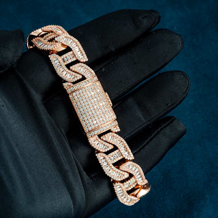15MM Moissanite Mariner Link Bracelet 14K Gold - Image 2